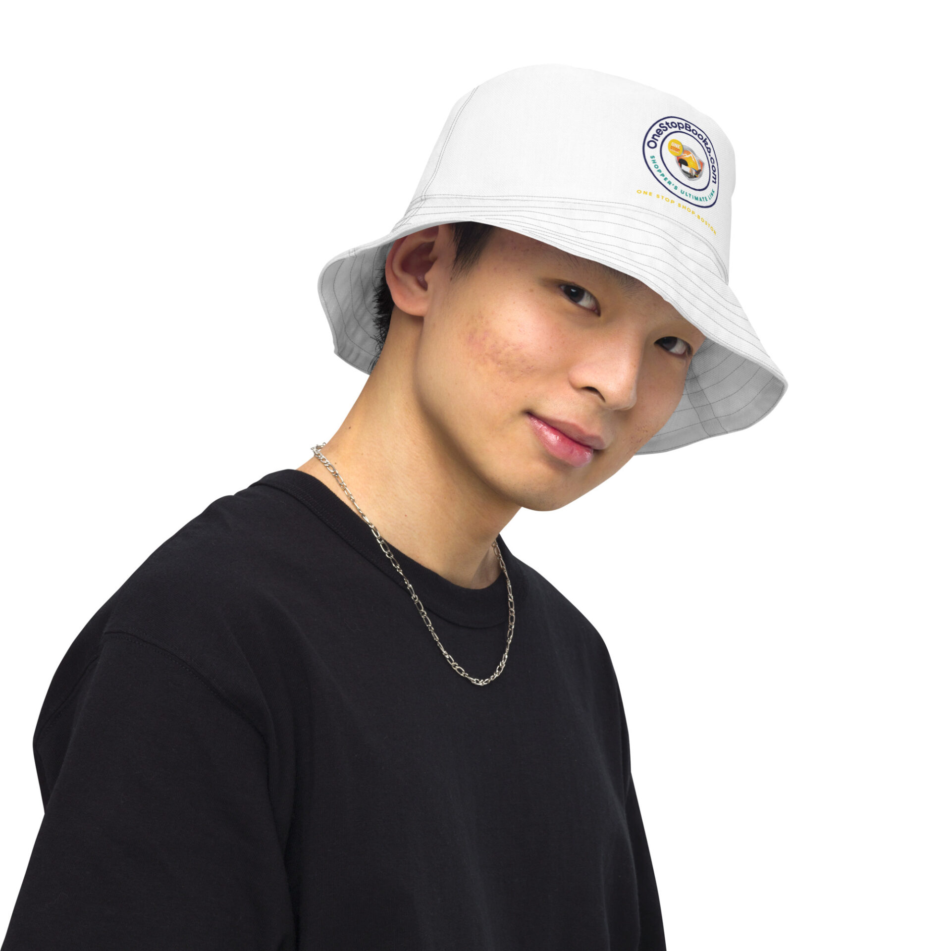 Man wearing a black shirt and a white bucket hat.